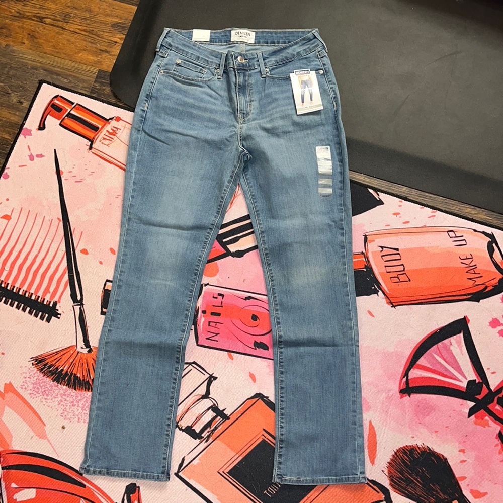 Women’s Levi’s